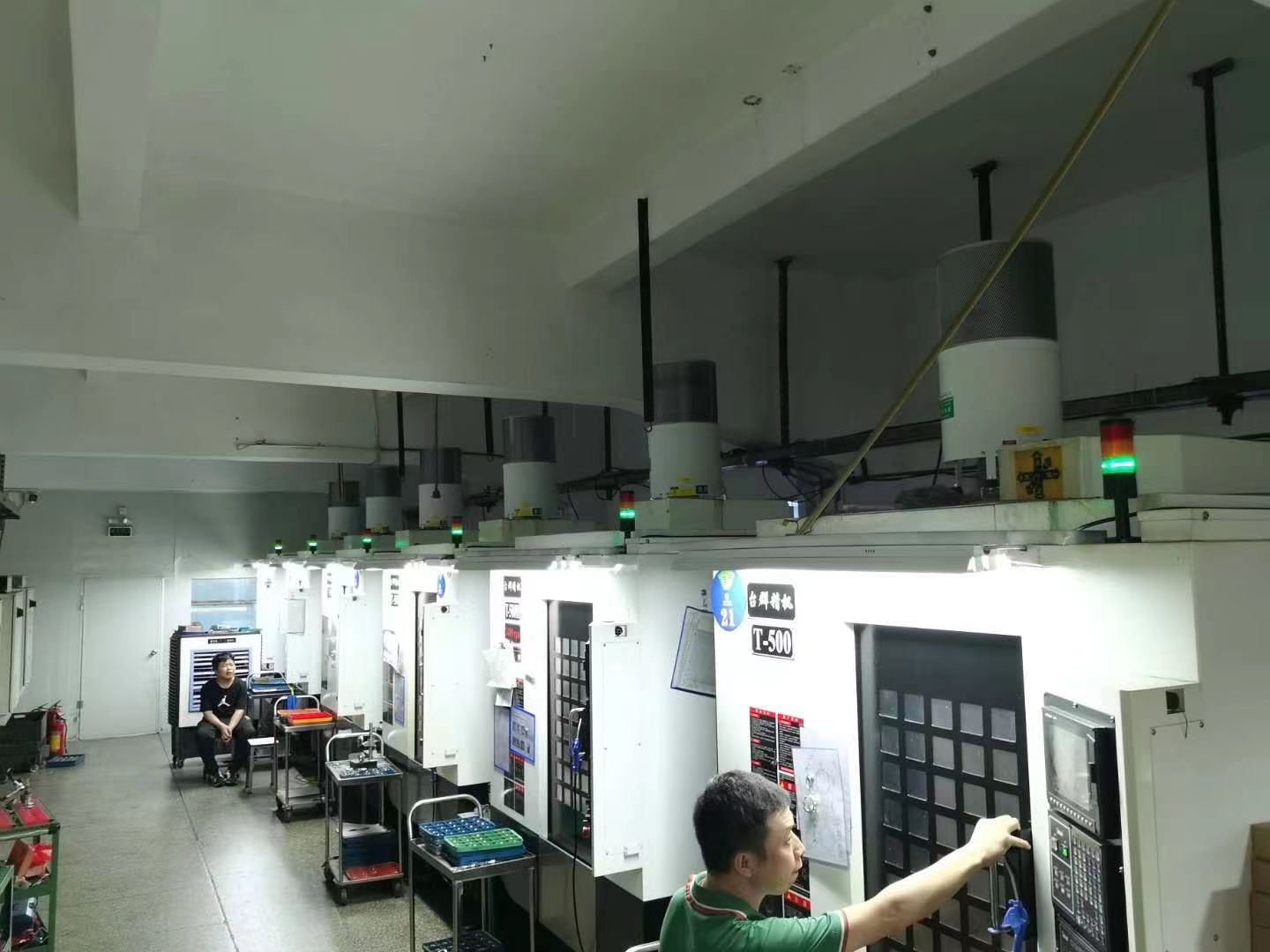 离心式油雾净化器安装案例